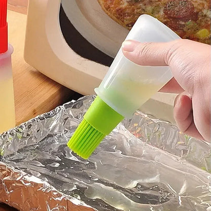 Silicone Oil Bottle Brush with Lid Soft Sauce Bottle with Silicone Basting Brush Cooking Oil Bottle Brushes for Baking Pastries BBQ Meat Honey Marinades Barbecue Random - Confia