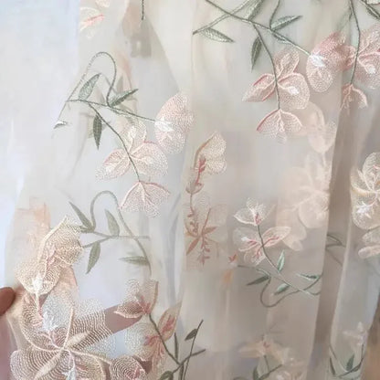 Factory direct mesh lace four-leaf clover embroidery fabric new retro girl fashion embroidery fabric - Confia