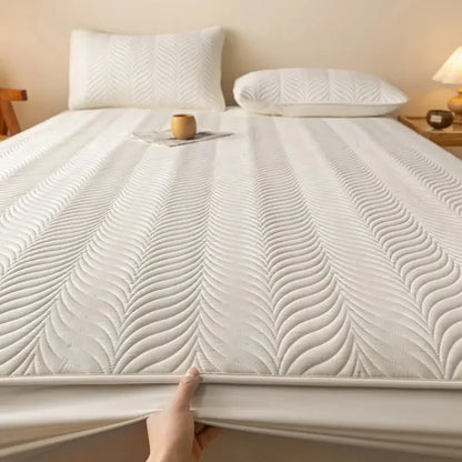 Waterproof Mattress Protector 1Piece - Ultra Soft Breathable & Hypoallergenic Fitted Bed Protector - Confia - reusablefoodstoragebags confia